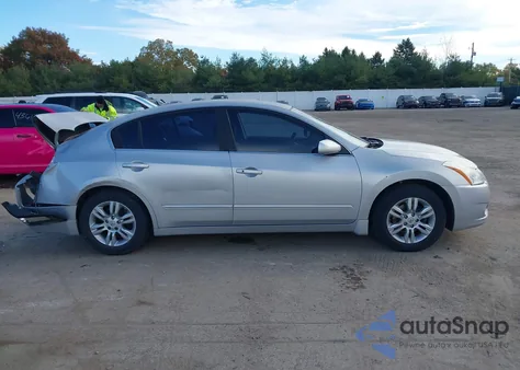2010 Nissan Altima 2.5 S z USA, uszkodzony, nr VIN 1N4AL2AP0AN451877
